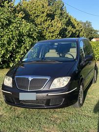 Lancia Phedra 2.2 JTD