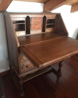 Scrittoio secretaire a ribalta salva spazio