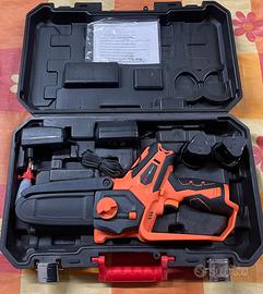Motosega a batteria