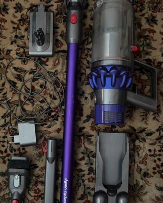 Aspirapolvere dyson v10