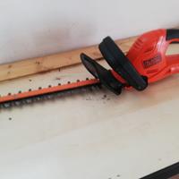 Tagliasiepi elettrico Black+Decker GT4245 – 420W