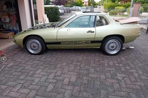 AUTO VINTAGE PORSCHE 924