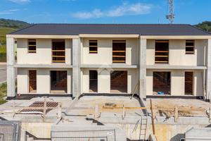 VILLA A SCHIERA A SOAVE