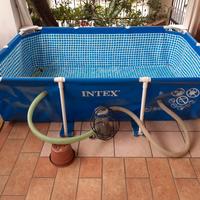 Piscina 155x225 alta 60 usata 1 anno