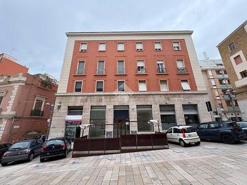 NEGOZIO A BRINDISI