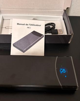 Fotocamera nascosta dentro a un powerbank