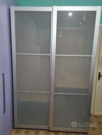 Armadio Camera con Porte Scorrevoli in Vetro