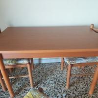 vari oggetti di arredamento 