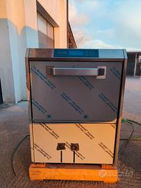 lavastoviglie industriale 