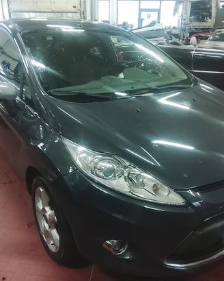 Ford Fiesta 1.4 5 porte GPL motore revisionato