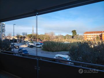 Elegante trilocale in centro con posto auto