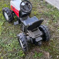 Trattorino a pedali . Marca Steyr CVT170.