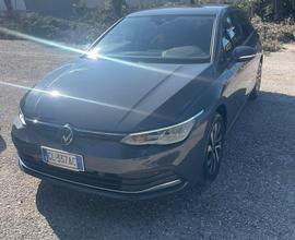 Golf 8 Active