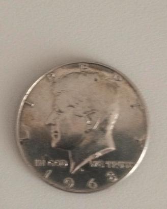 Mezzo dollaro Kennedy del  1968 in argento 