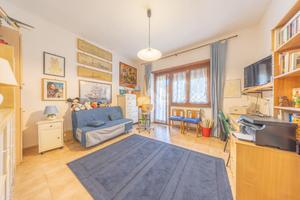 3 LOCALI A MONTE PORZIO CATONE