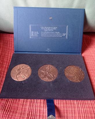 TRITTICO  MEDAGLIE  BRONZO  *L' EURO*  2000 / 2002