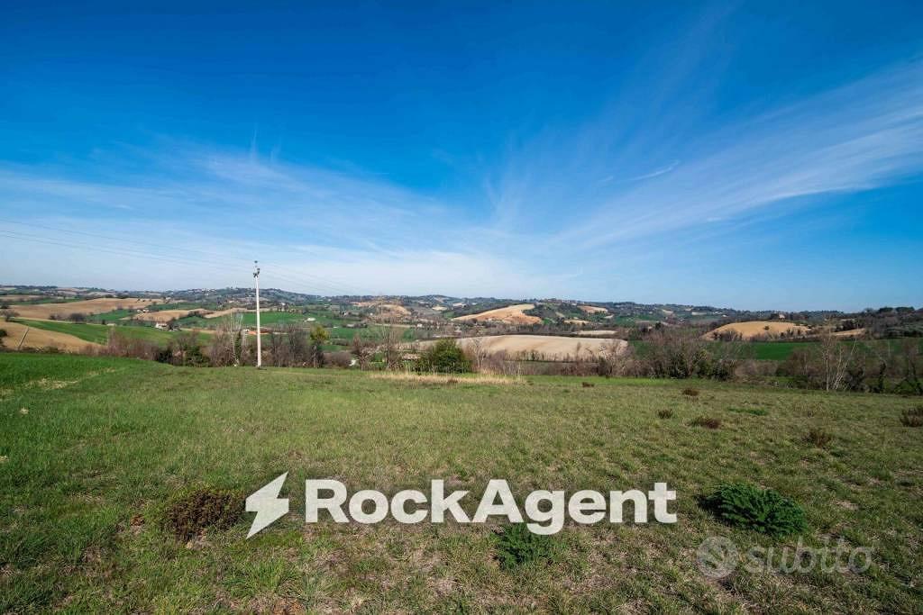Terreno di 6892 m² a Fano - Vista 3
