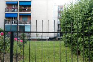 Garage box auto, via Borsa 59, Monza