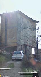 Casa da 90 m² parzialmente ristrutturata