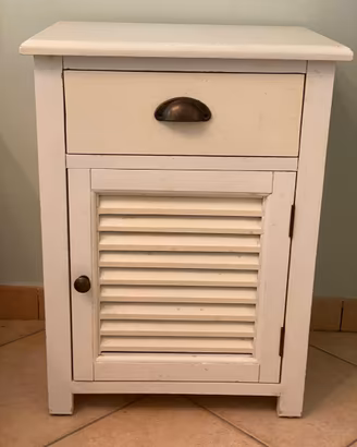 Coppia comodini in legno