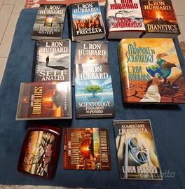 RACCOLTA DI LIBRI INSEGNAMENTI DI SCIENTOLOGY E CD