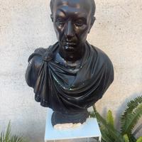 Busto di Giulio Cessre in gesso stile classico