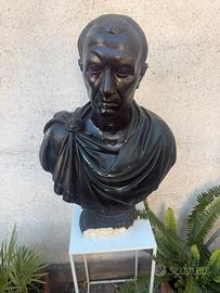 Busto di Giulio Cessre in gesso stile classico