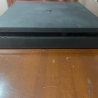 PS4 slim 1 Terabyte + giochi