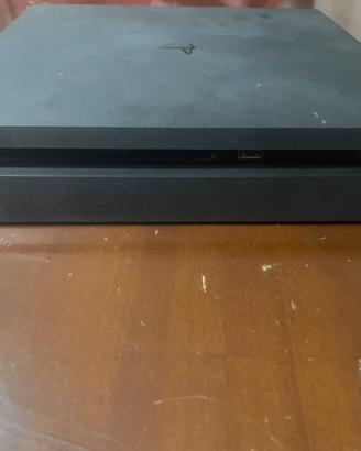 PS4 slim 1 Terabyte + giochi
