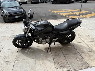 Yamaha FZ6 - 2005