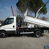 Iveco daily 65-180 con gru e ribaltabile