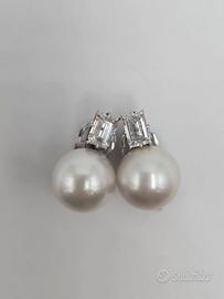 ORECCHINI ORO CON PERLE E DIAMANTI 0.60 ct