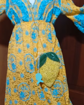 abito ricamato in pizzo macramè e 