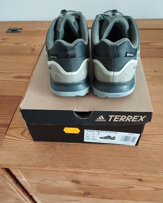 scarpe terrex usate n.38