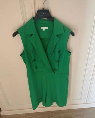Tuta con pantaloncino elegante