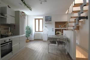 2 LOCALI A VEDUGGIO CON COLZANO