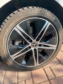 Pneumatici invernali Bridgestone Blizzak 225/45r18