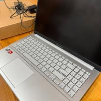 Pc portatile asus vivobook ryzen 5
