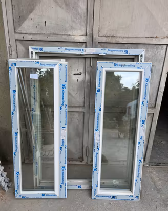 Finestra PvC  finto legno colore bianco