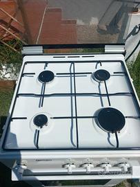 cucina con forno a gas come nuovo 
