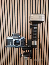 Nikon f2 + flash Metz 45 ct-1 + custodia