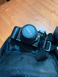 Macchina fotografica Canon più videocamera Canon