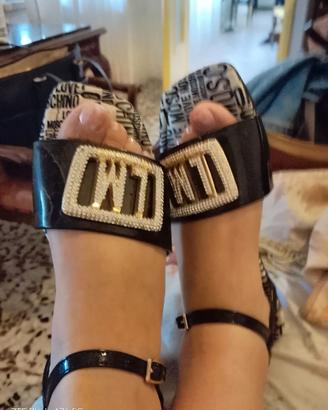 Sandali donna estivi  moschino originali.