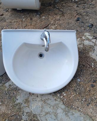 lavandino completo rubinettto e flessibili