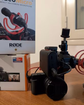 sony zv-1 + obiettivo macro + rig + microfono rode