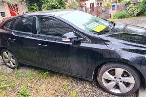 VOLVO V40 1.6 diesel 2013