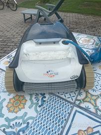 Robot pulitore piscina