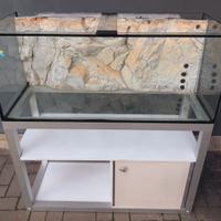 Terrario/acquario con sfondo + mobile