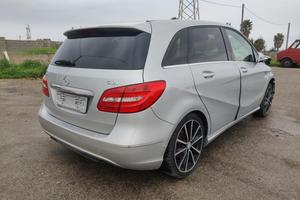 Mercedes-benz classe b w242, w246 109cv -ricambi