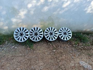 cerchi r16 fiat 500L